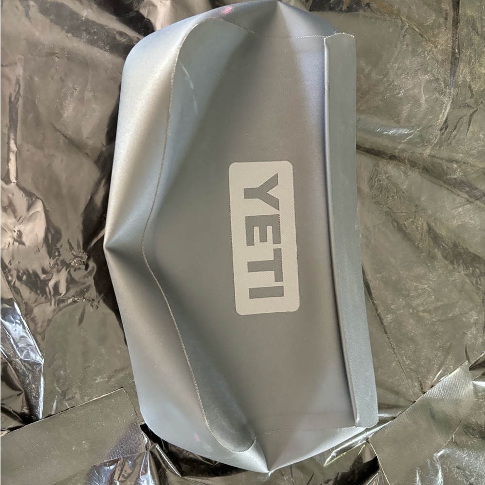 Yeti pouch